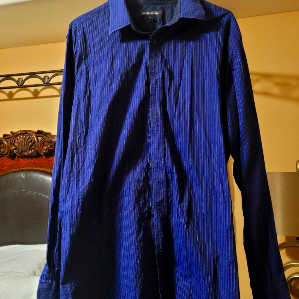 Banana Republic! Blue! Large! Long Sleeve